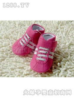 ��ɫӤ����Ь