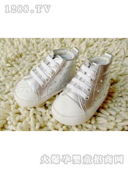 ����ɫӤ��Ь