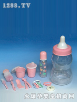 多乐宝新颖粉奶瓶套组