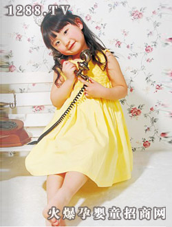 ѩƻ��ͯװ��ɫ����ȹ