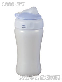乐乐宝贝PP材料防漏吸管梦幻水壶水杯