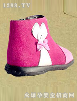 选购婴儿鞋 鞋底要有适当的厚度(图)_婴儿鞋_产