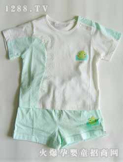 润婴宝淡绿色套装