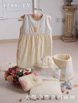 润婴宝家具用品展示