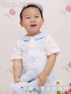 润婴宝连体哈衣淡蓝色