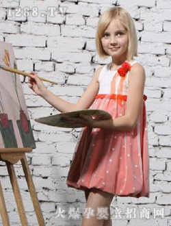 ���ݺ��Ǻ�ɫ����ȹ