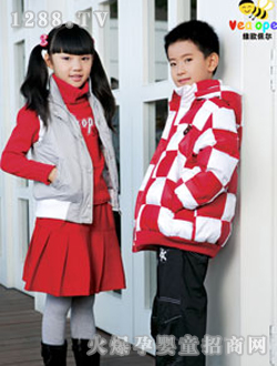 <em>维欧佩尔女童连衣裙</em>|深圳市维欧佩尔服装有限