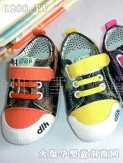 ��ѩ�϶����ʰ�Ь