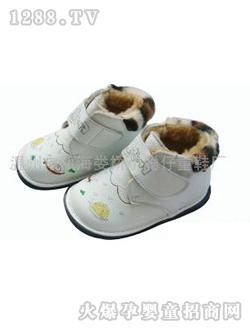 С���а�ɫ��Ь