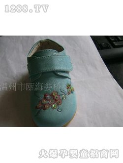 С����yinge��Ь