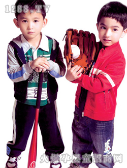����ͯ���˶�װ