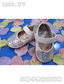 ������ͯЬ���������ɫ����