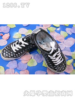 ������ͯЬУ԰����ڰ�����