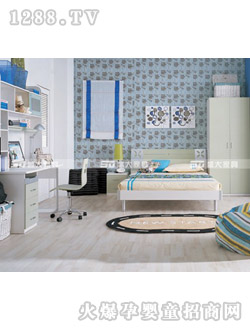 ��������ͯ�Ҿ���װ��ɫ�׻�ɫ