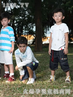 ����ͯ����װ