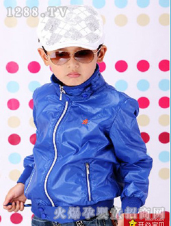 开心宝贝蓝色男童外套