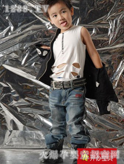 开心宝贝时尚男童装