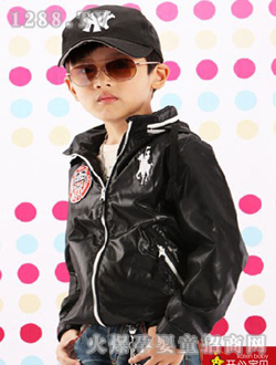 开心宝贝黑色外套