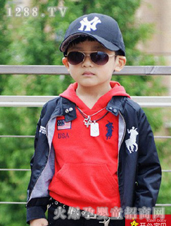 开心宝贝深蓝色外套