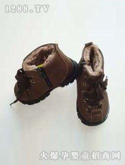 ������ҳ��ɫʱ��ͯЬ