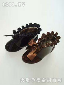 ������ҳ��ɫŮͯʱ��ѥ��