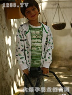 �����а�ɫ��ͯ����