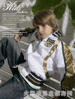 ���²��˰�ɫͯװ