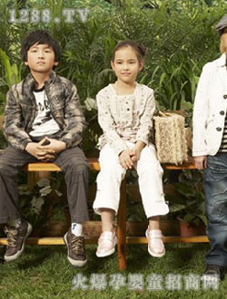 ���²���ʱ����Ůͯװ