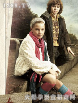 ���²��˰�ɫ��װ