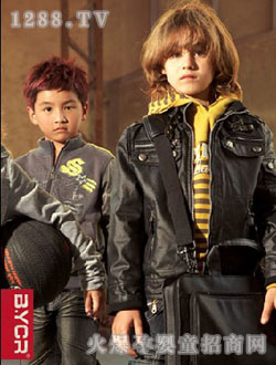 ���²��˺�ɫͯװ