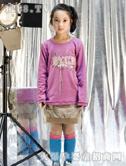 ���²����Ϻ�ɫ��װ