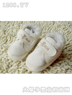 ��ɫӤ����Ь