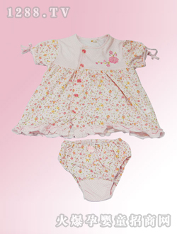 安婴宝粉红婴儿套裙