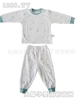 哆啦小贝印花中领套