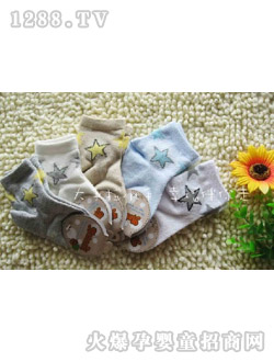 哆啦小贝透气网眼袜