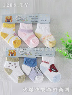哆啦小贝0-9个月袜子