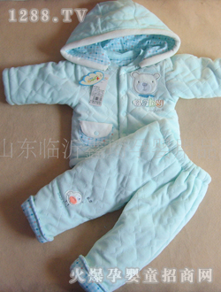 ������ɫӤ�׶�������װ