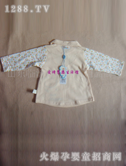 ����Ӥ����ɫ����