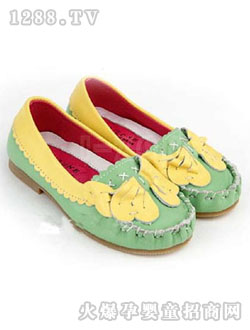 ����6+1��ͯ��Ь