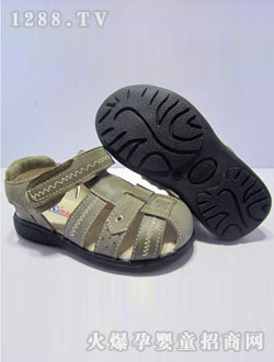 ����6+1��ͯ��Ь