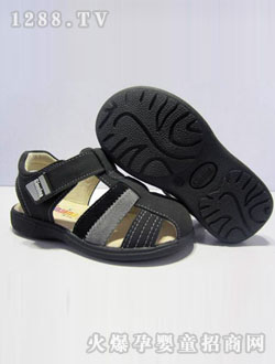 ����6+1��ɫ��Ь