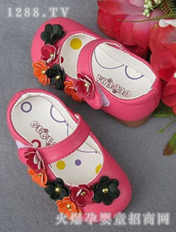 ����6+1��ɫ��ͯ��Ь