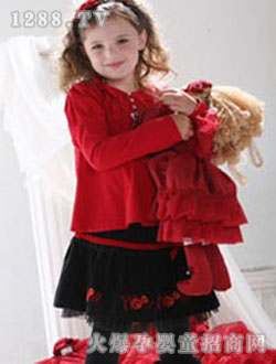 ����6+1�ں�Ůͯ��װ