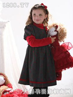 ����6+1��ɫŮͯװ