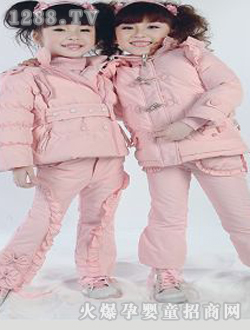 ����6+1Ůͯ�ۺ춬װ