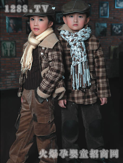 ����6+1��ɫʱ��ͯװ