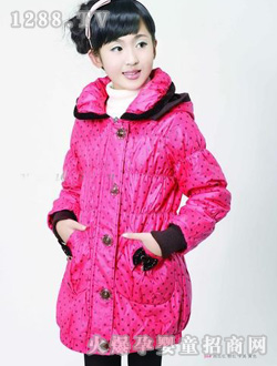 ˹ŵ�ݺ�ɫŮͯ����