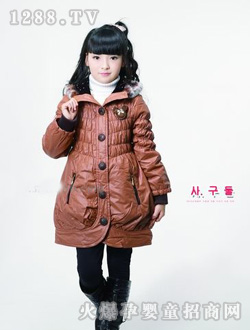 ˹ŵ����ɫŮͯ����