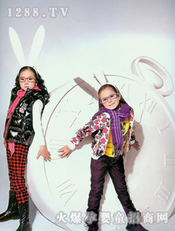 �����Ůͯʱ���ﶬװ