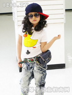 �����Ůͯʱ����װ